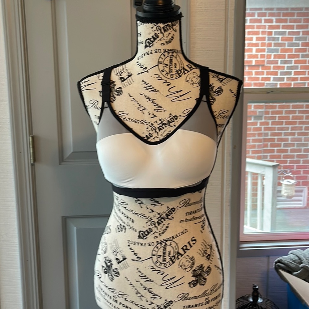Victoria Secret Sports Bra